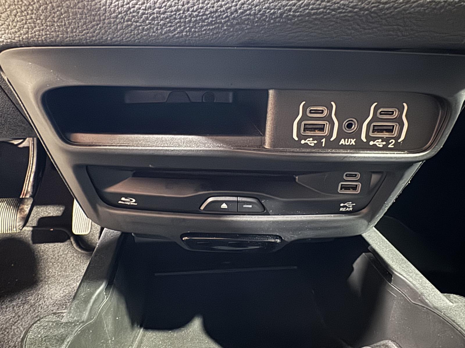 Image 33 Chrysler Pacifica Touring L 2022