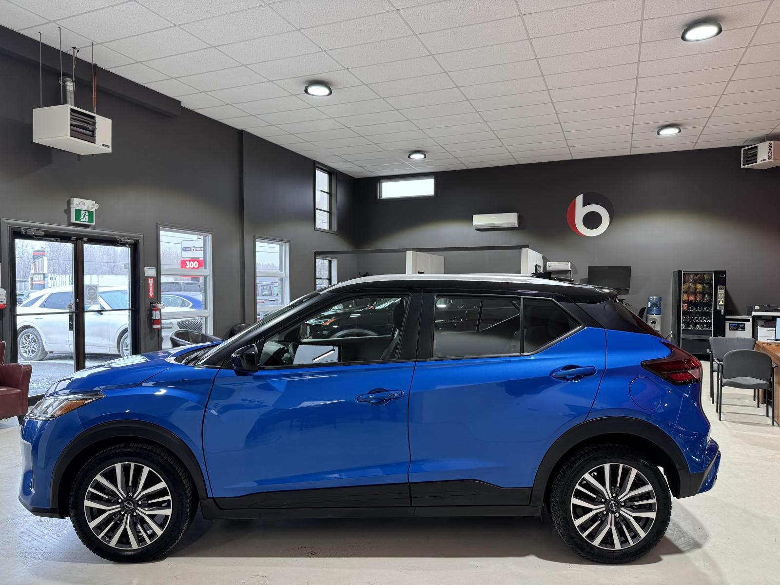 Image 3 Nissan Kicks SV 2024