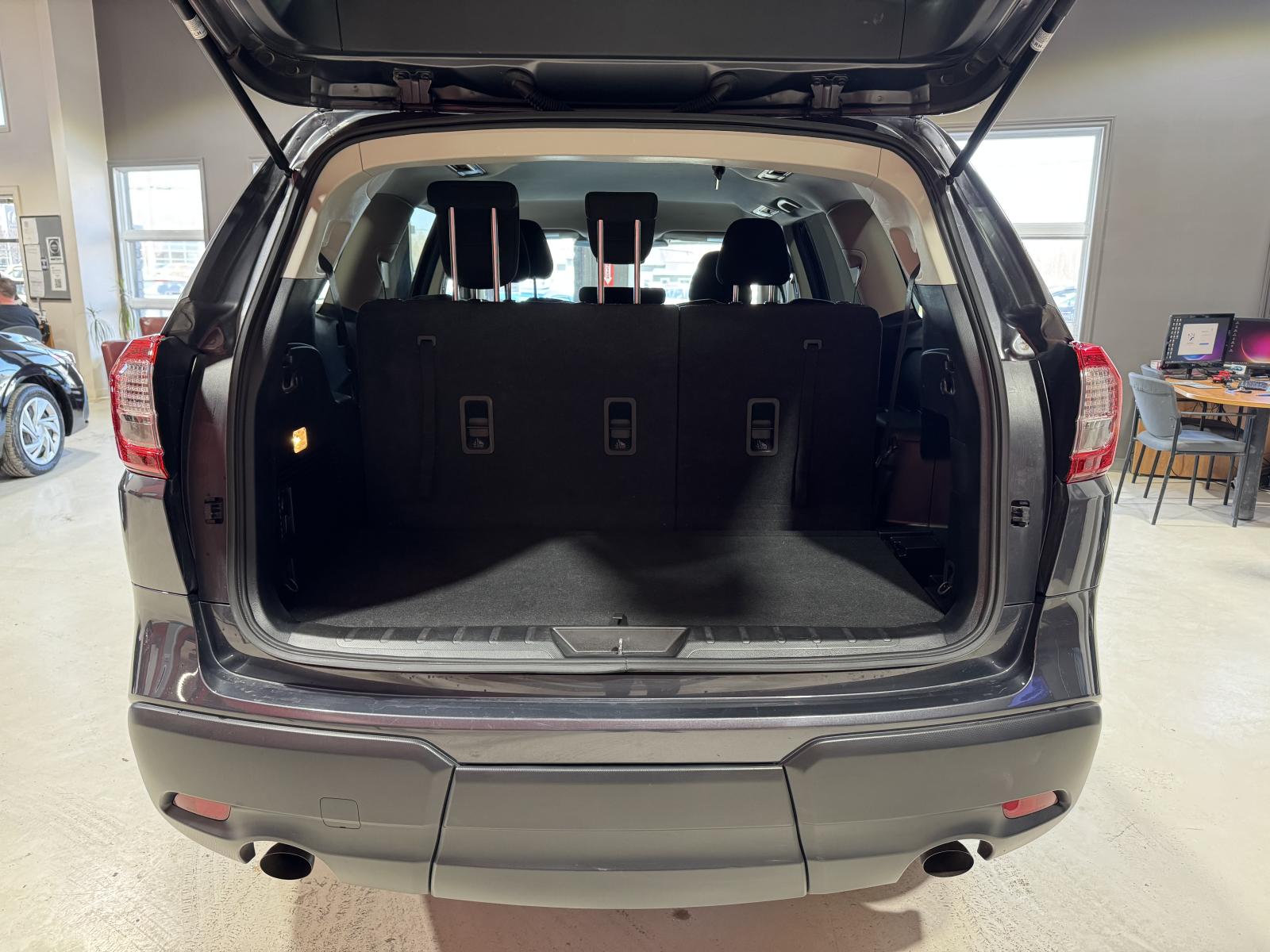 Image 7 Subaru Ascent Convenience 2023