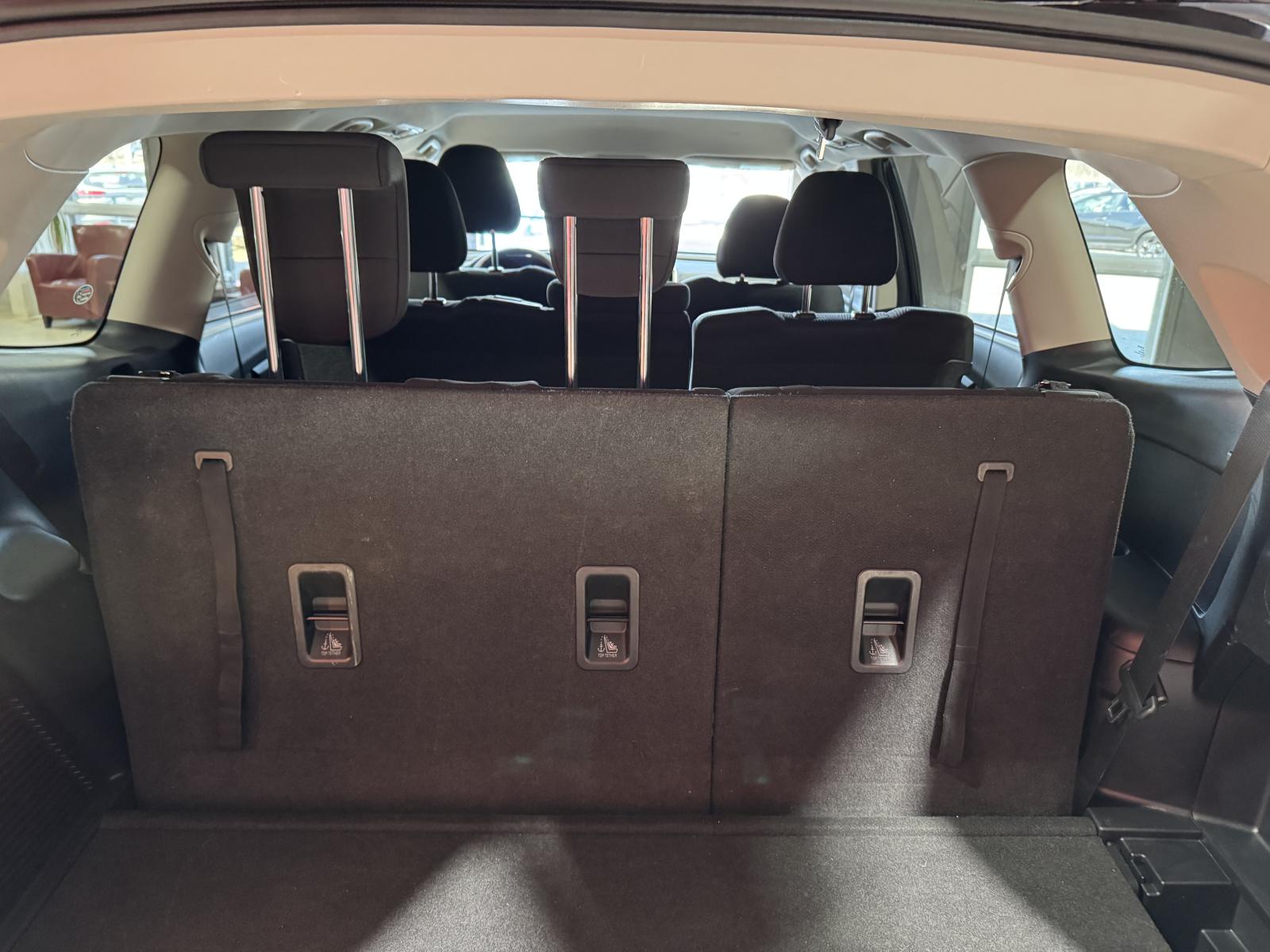 Image 8 Subaru Ascent Convenience 2023