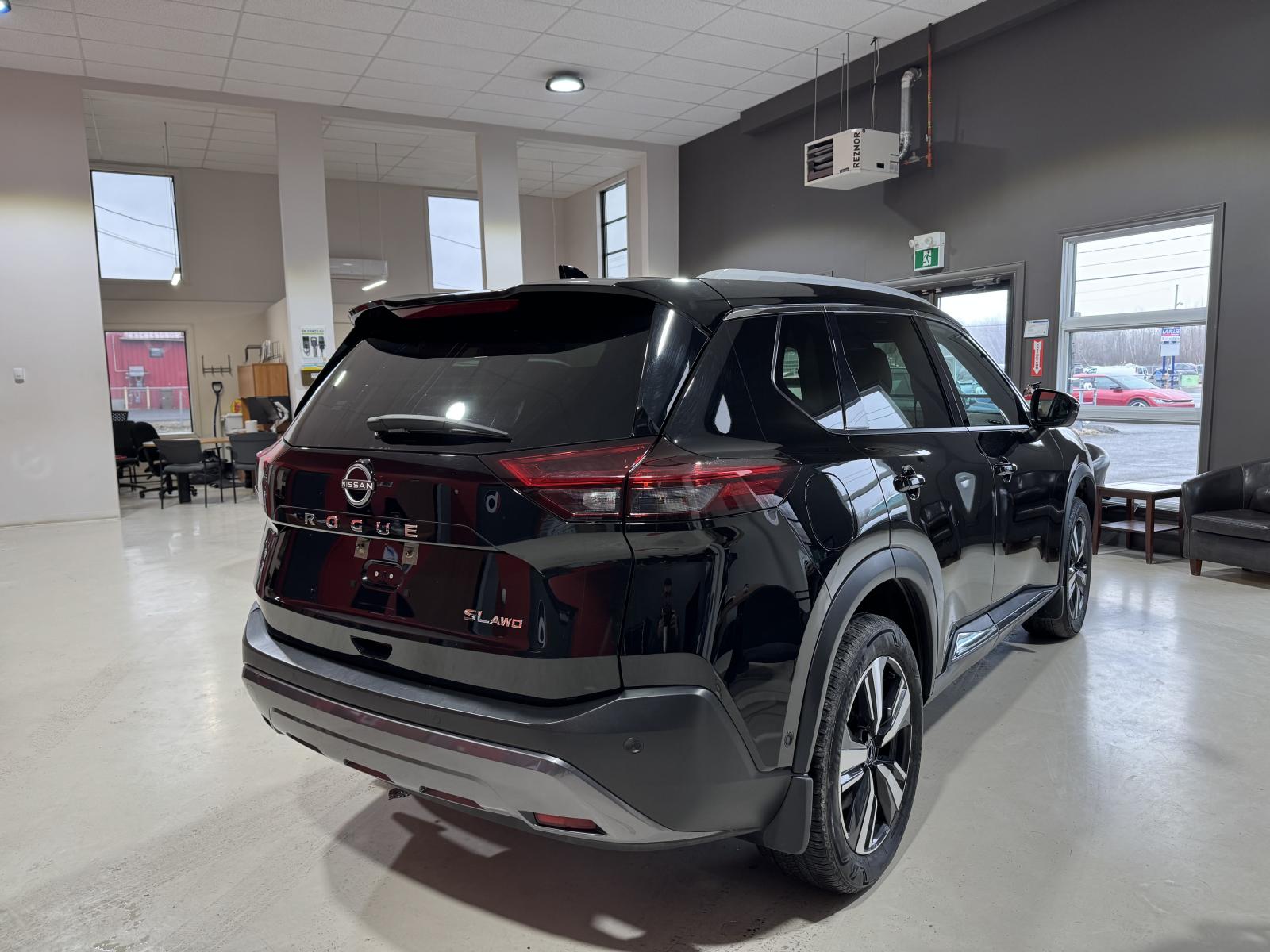 Image 9 Nissan Rogue SL 2023