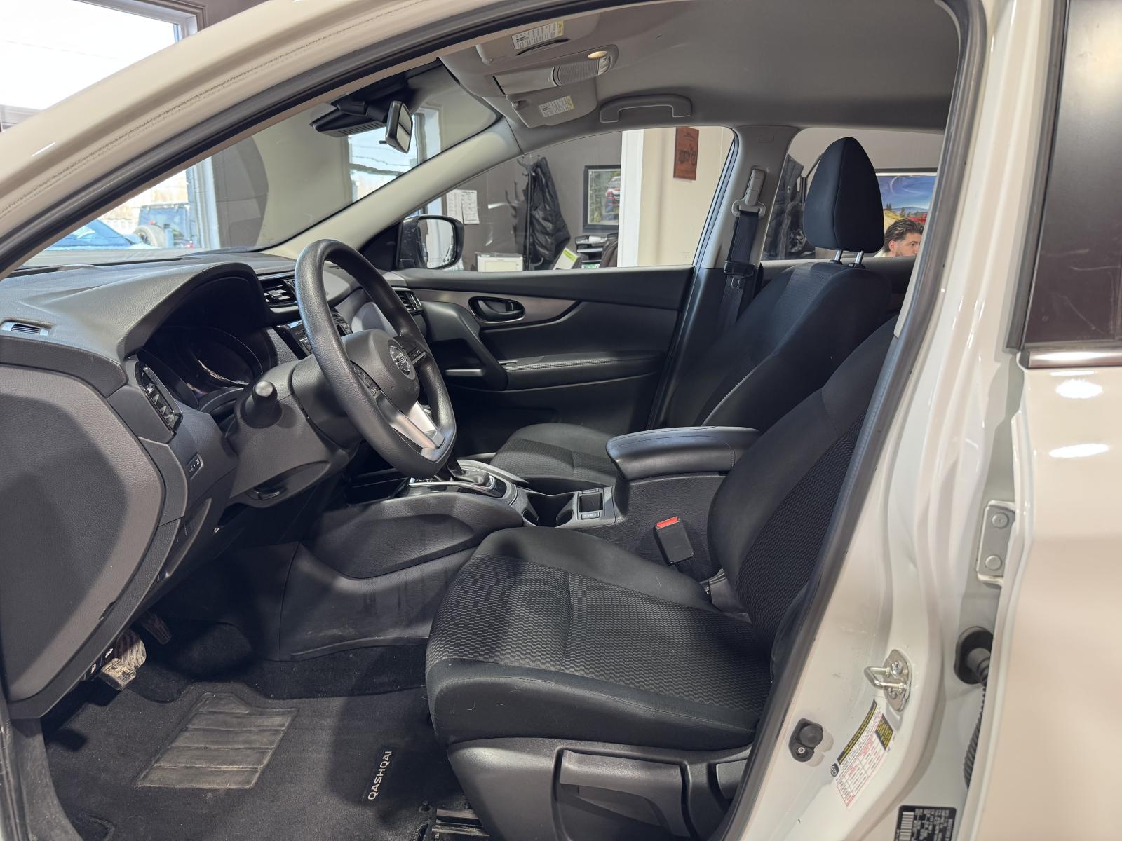 Image 14 Nissan Qashqai S 2023