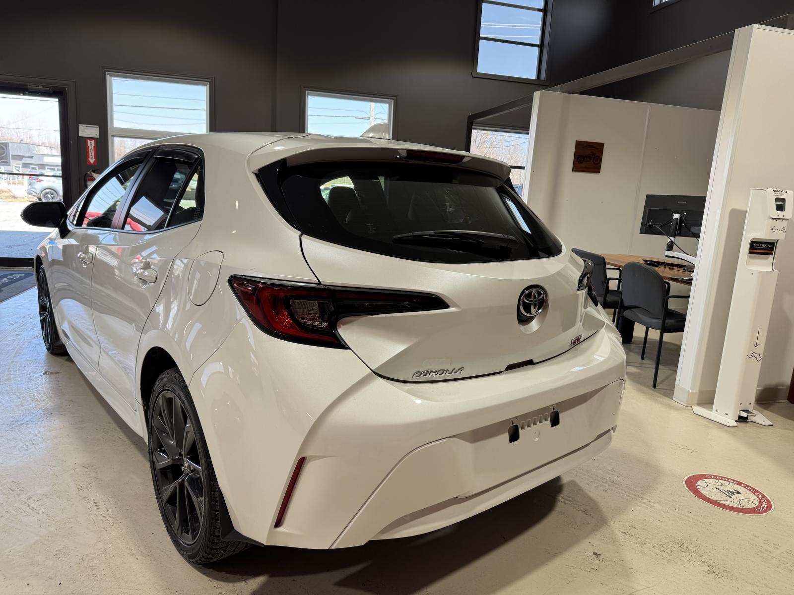 Image 4 Toyota Corolla XSE 2023