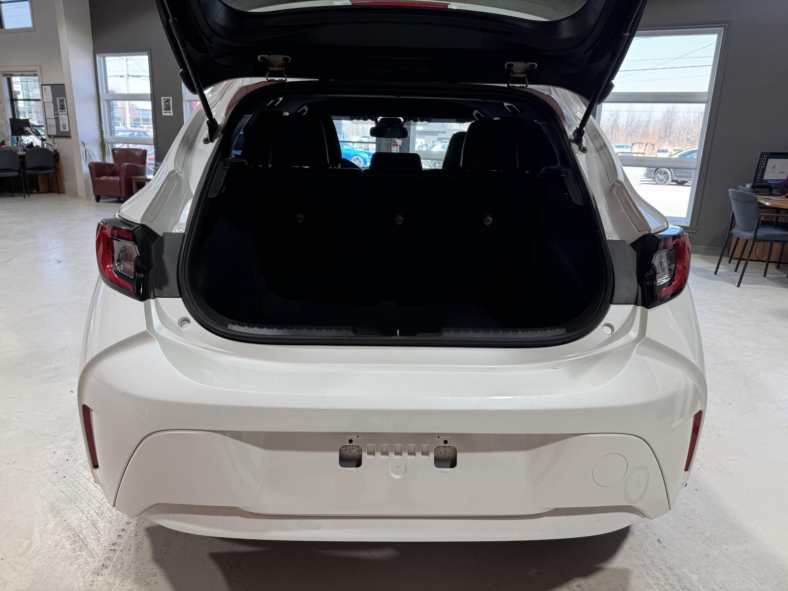 Image 6 Toyota Corolla XSE 2023