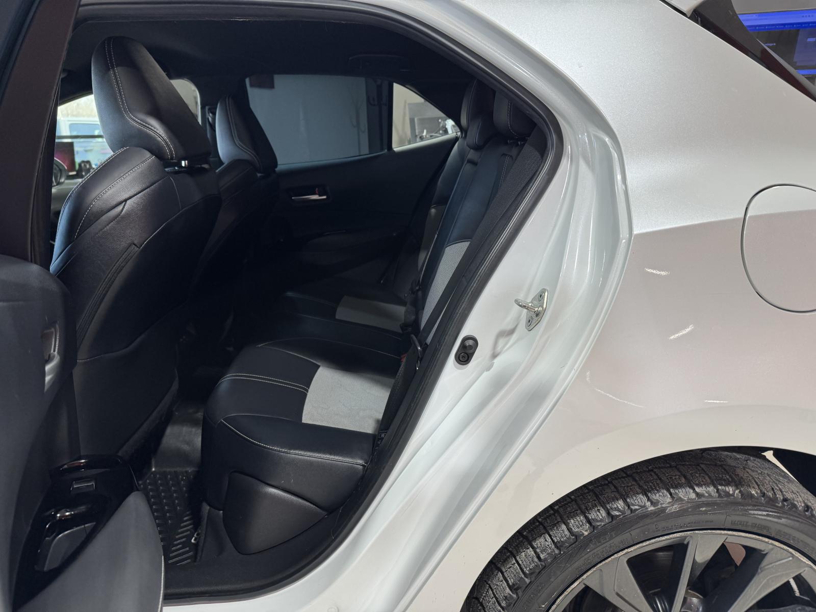 Image 13 Toyota Corolla XSE 2023