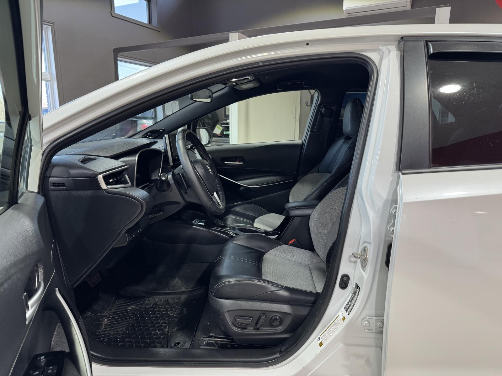 Image 14 Toyota Corolla XSE 2023