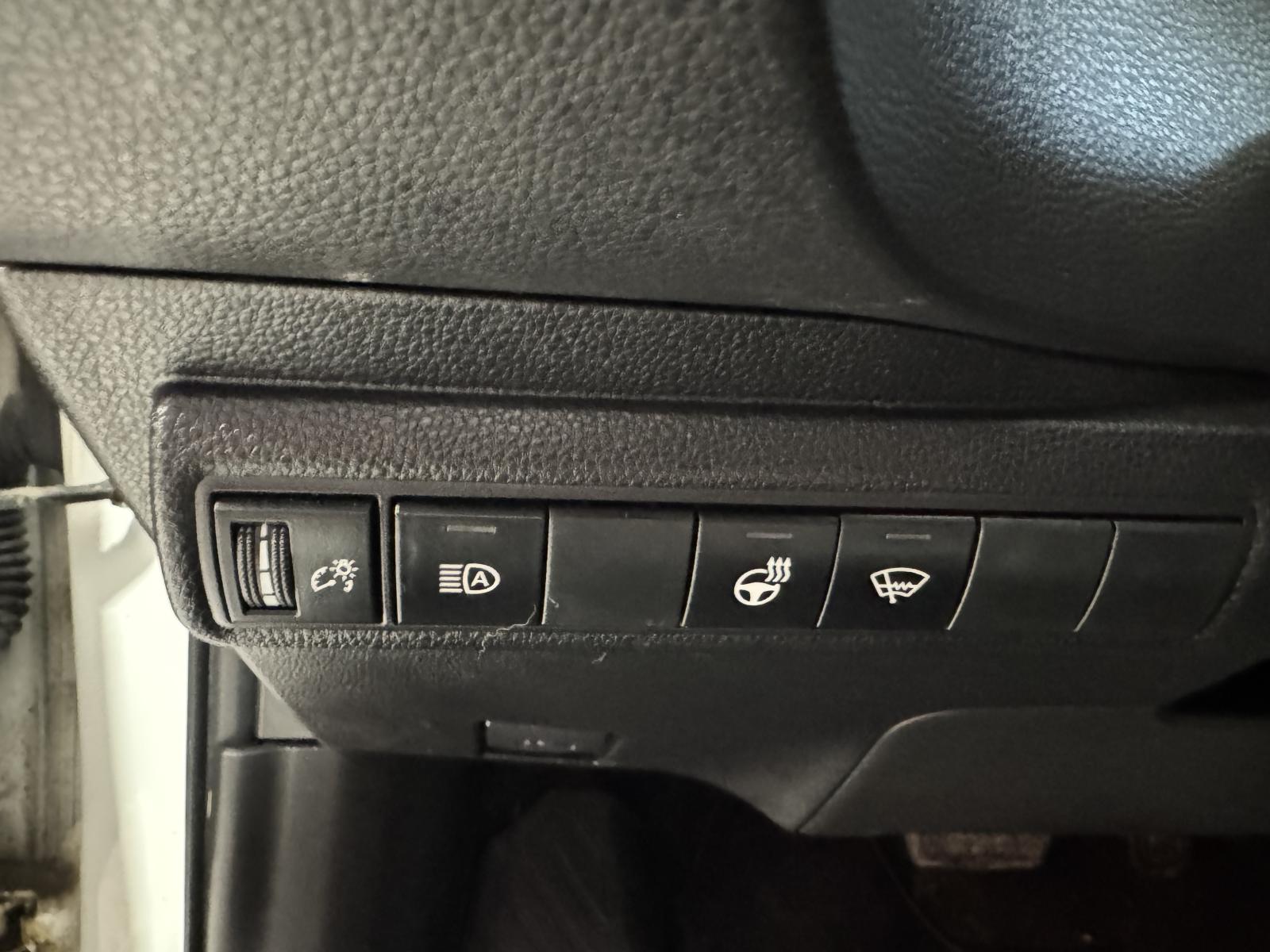 Image 17 Toyota Corolla XSE 2023