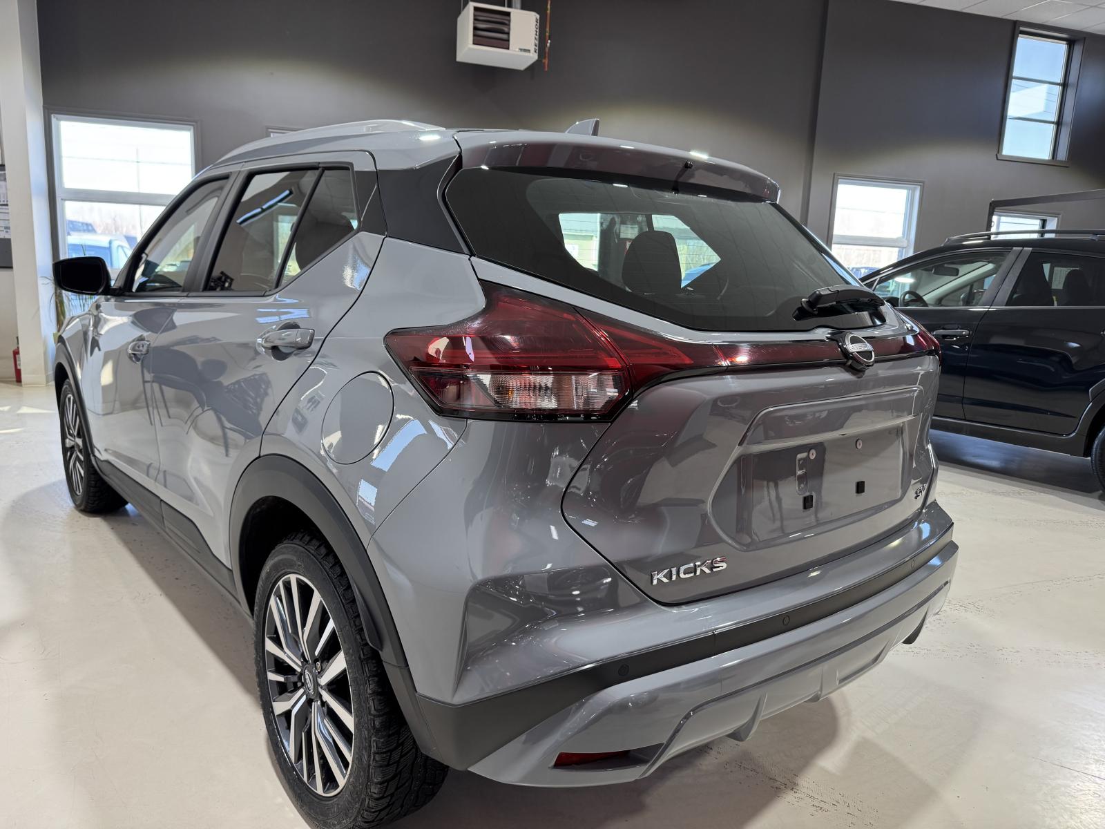 Image 4 Nissan Kicks SV 2024