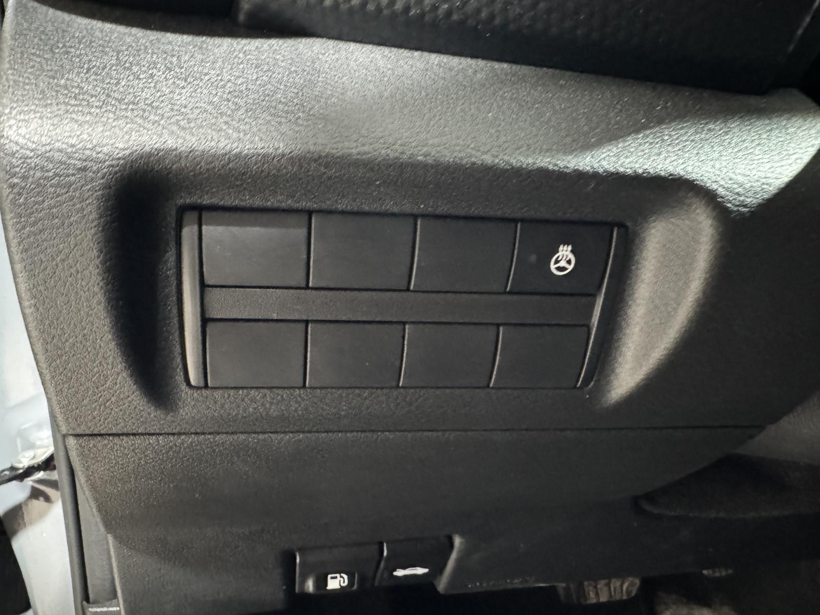 Image 17 Nissan Kicks SV 2024