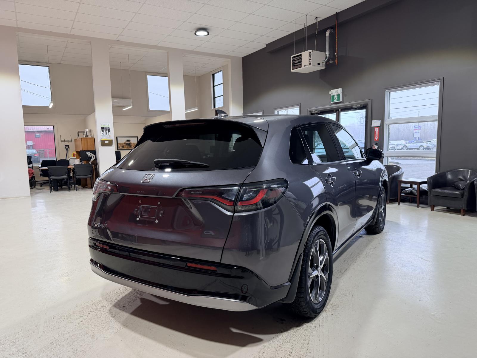 Honda HR-V EX-L w/Nav 2023 — photo 8