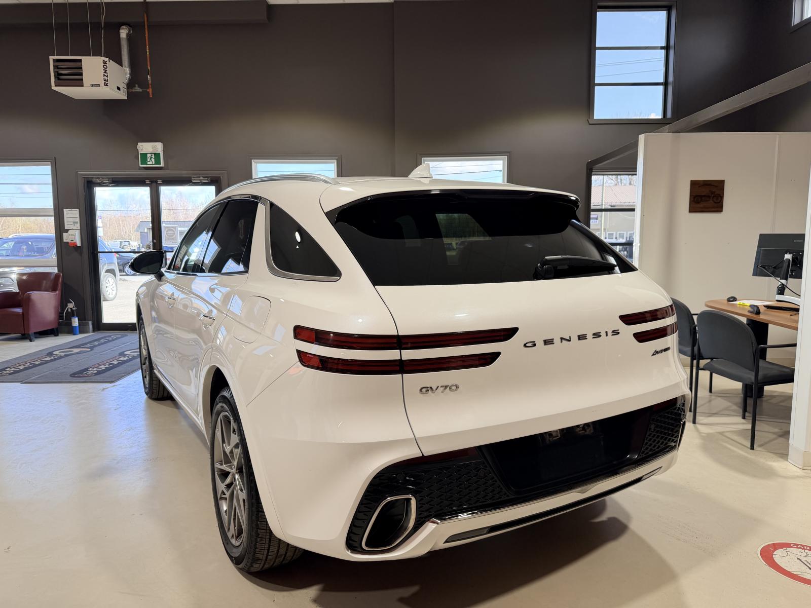Genesis GV70 2022 — photo 4