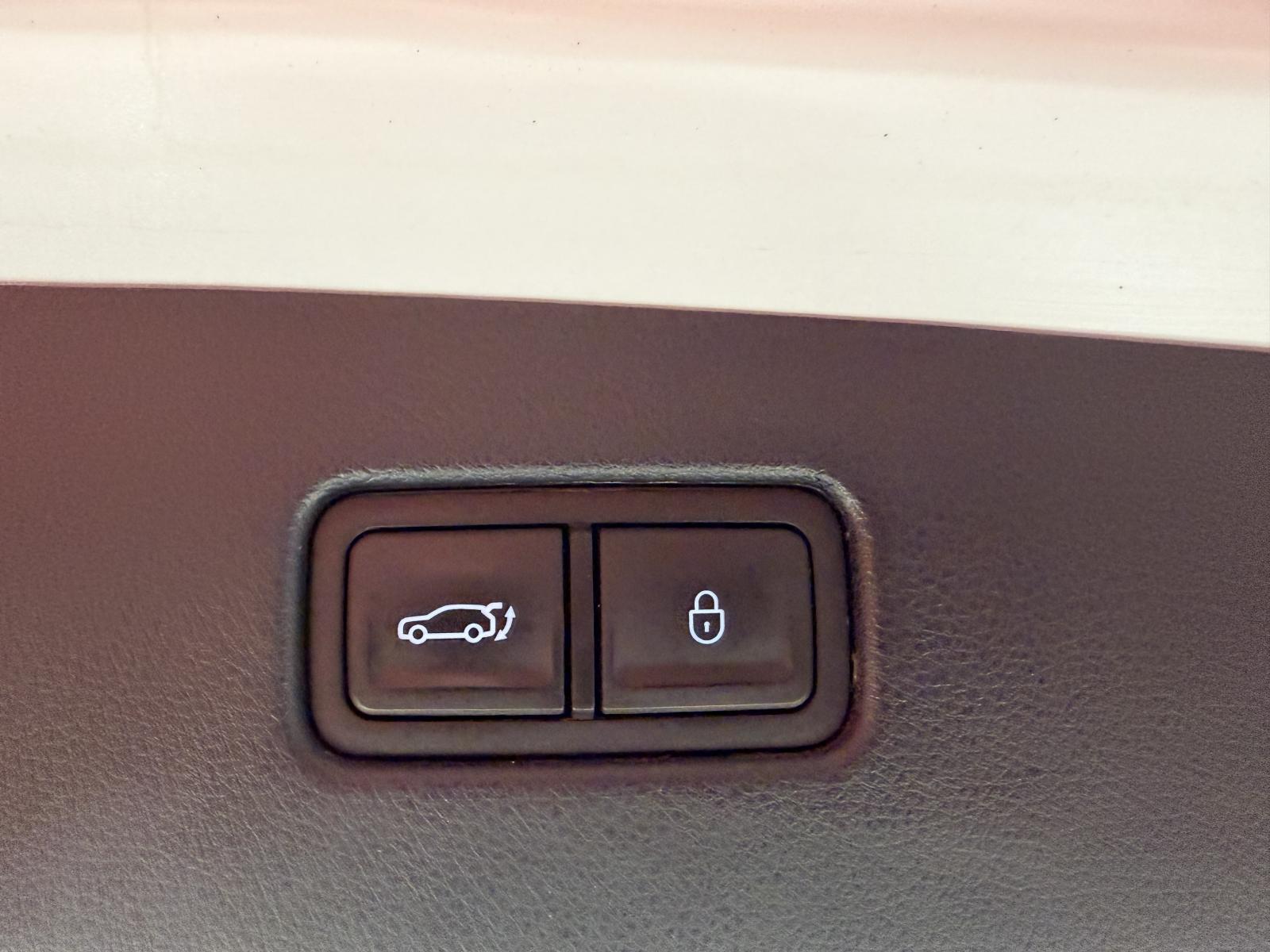Genesis GV70 2022 — photo 8