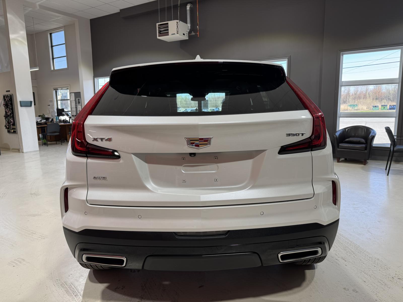 Cadillac XT4 Premium Luxury 2024 — photo 5