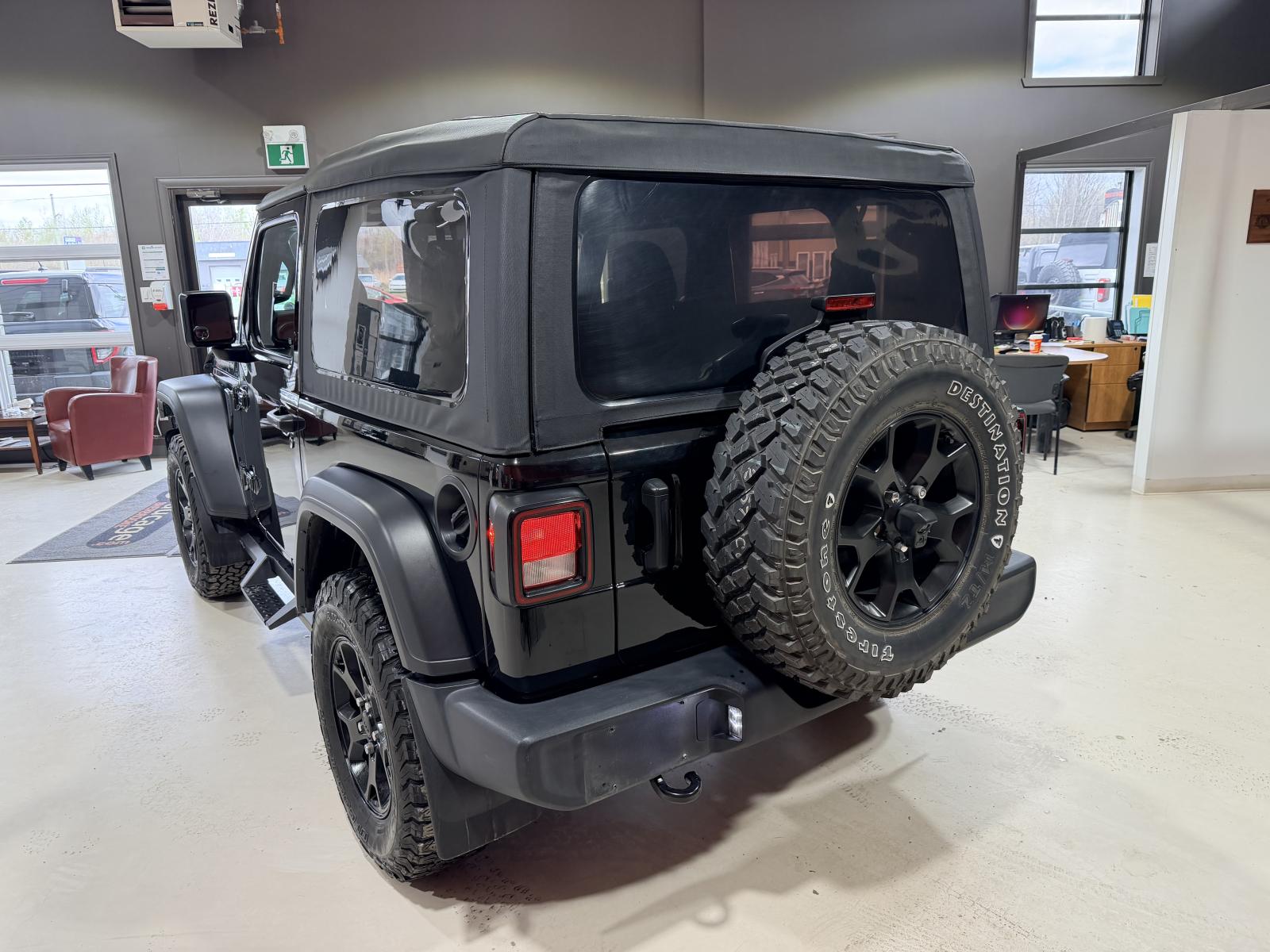 Jeep Wrangler Willy`s Edition 2021 — photo 4