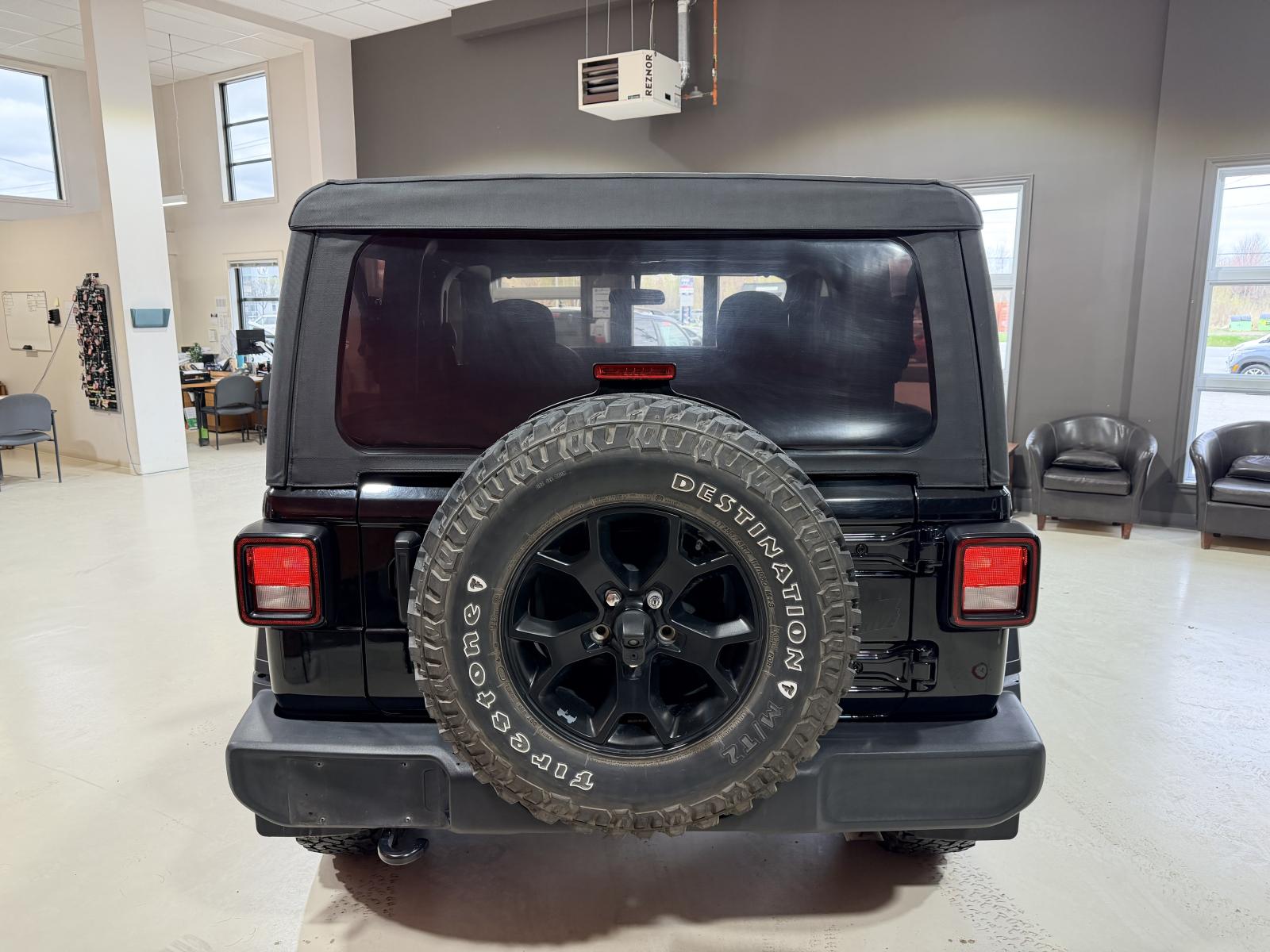 Jeep Wrangler Willy`s Edition 2021 — photo 6
