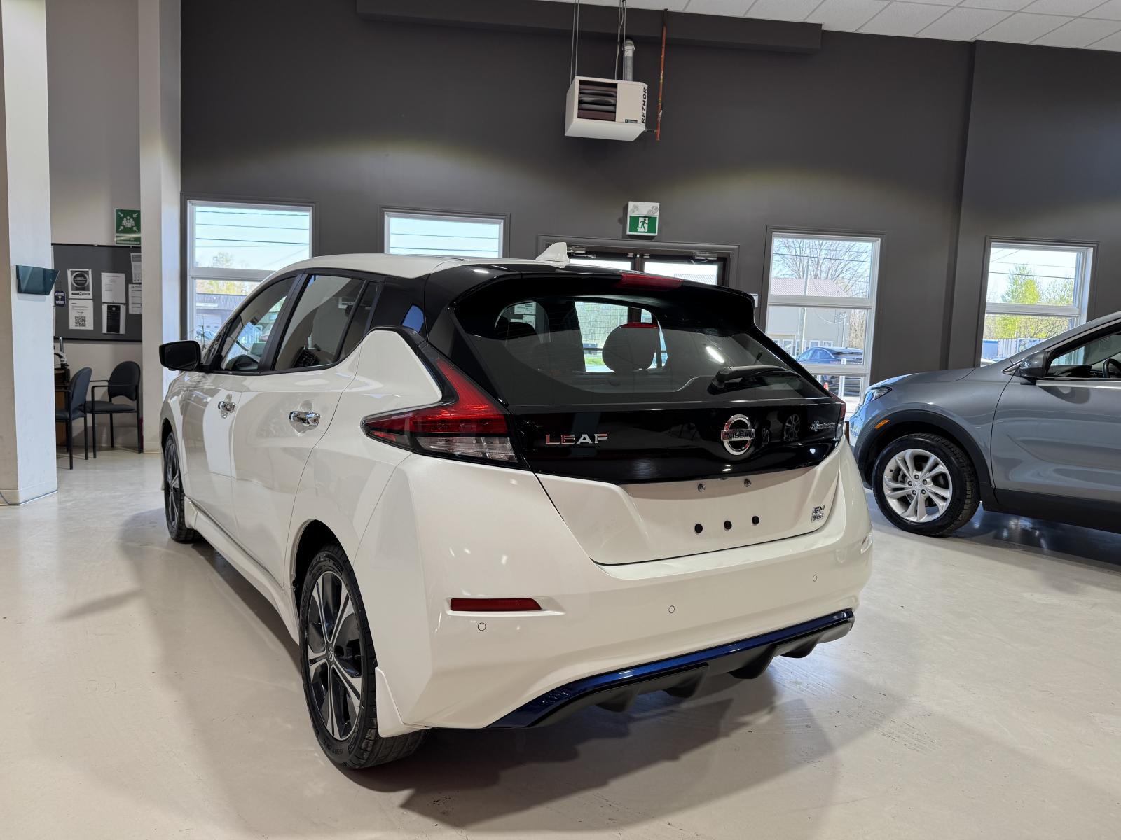 Nissan Leaf Plus SV 2022 — photo 4