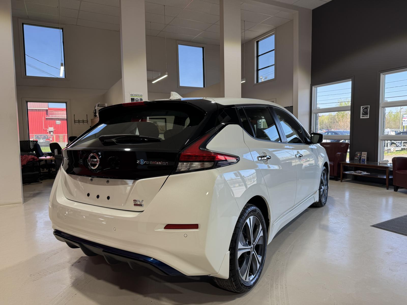 Nissan Leaf Plus SV 2022 — photo 8