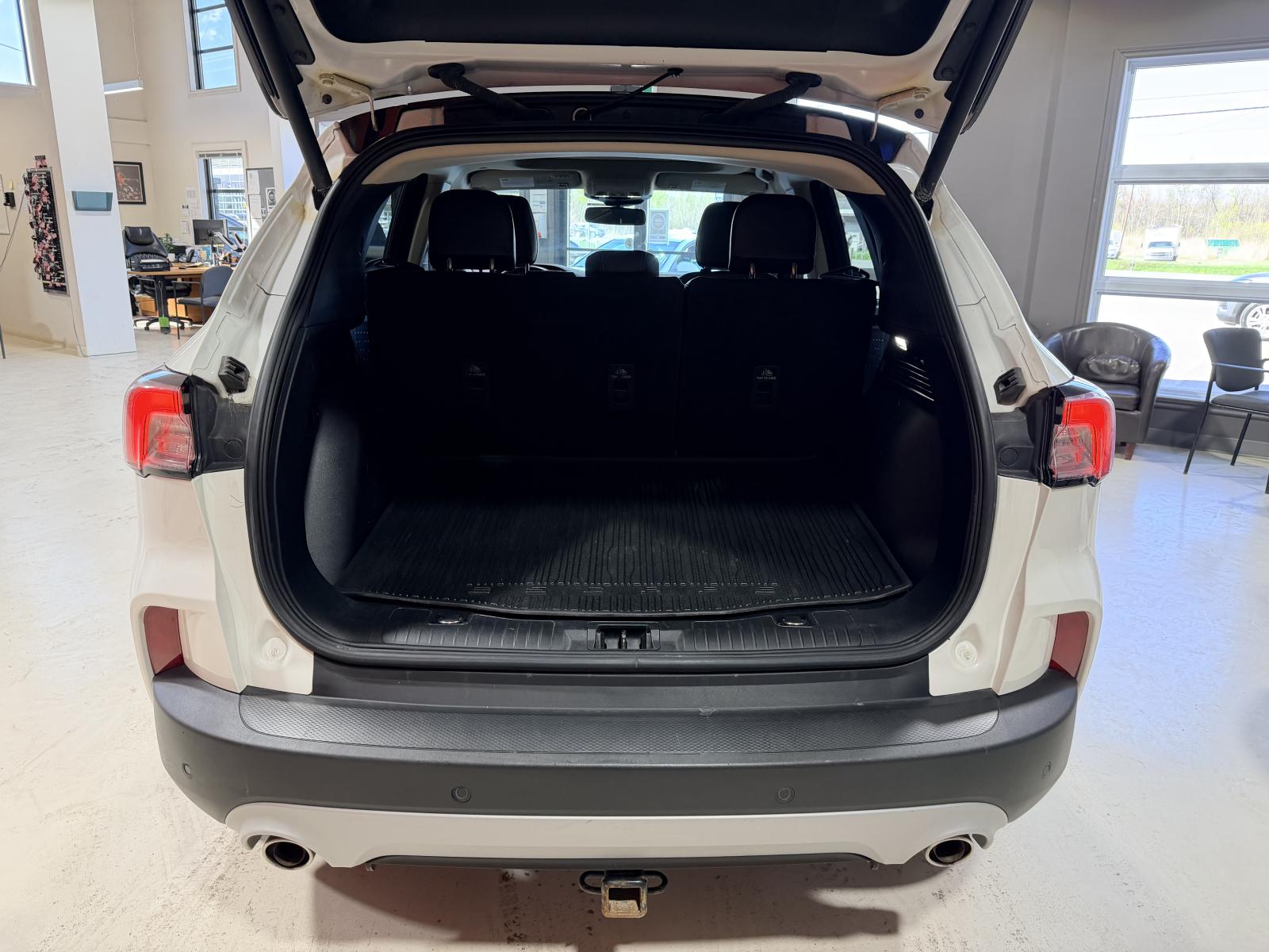 Ford Escape Titanium Hybrid 2020 — photo 7