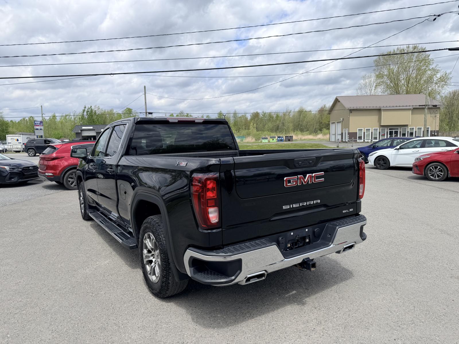 GMC Sierra 1500 SLE 2022 — photo 4