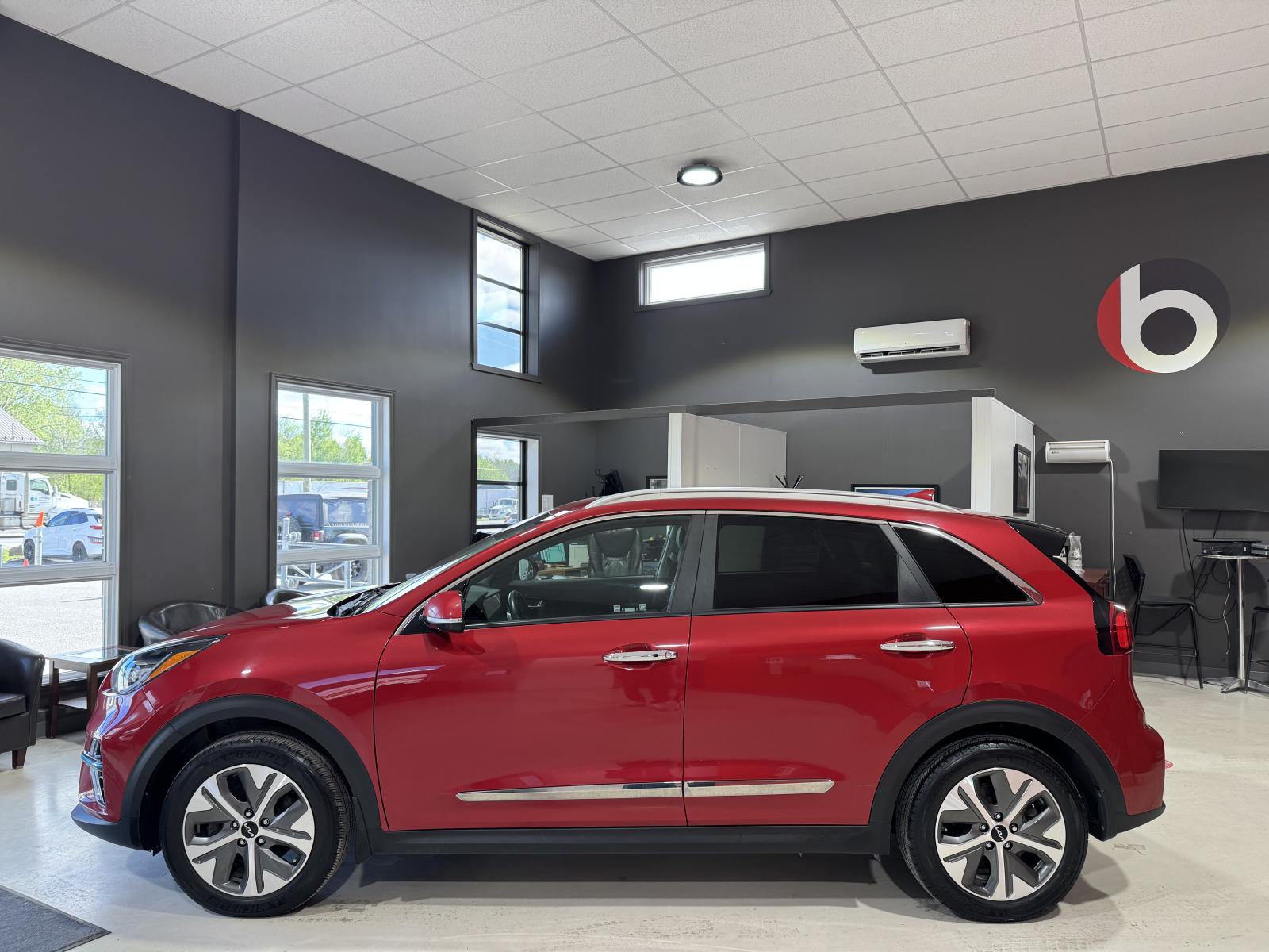 Kia Niro EV SX Touring 2022 — photo 3