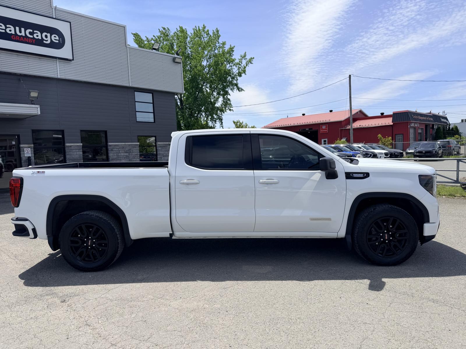 GMC Sierra 1500 Elevation 2024 — photo 8