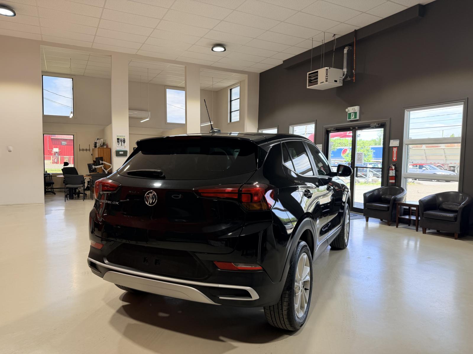 Buick Encore GX Preferred 2022 — photo 8