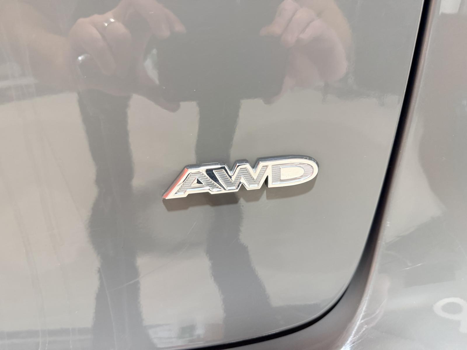 Chrysler Pacifica Touring L 2023 — photo 6
