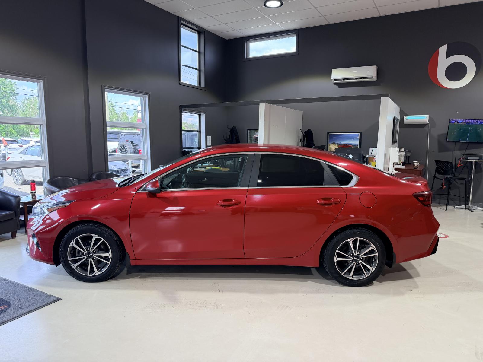 Kia Forte EX 2023 — photo 3