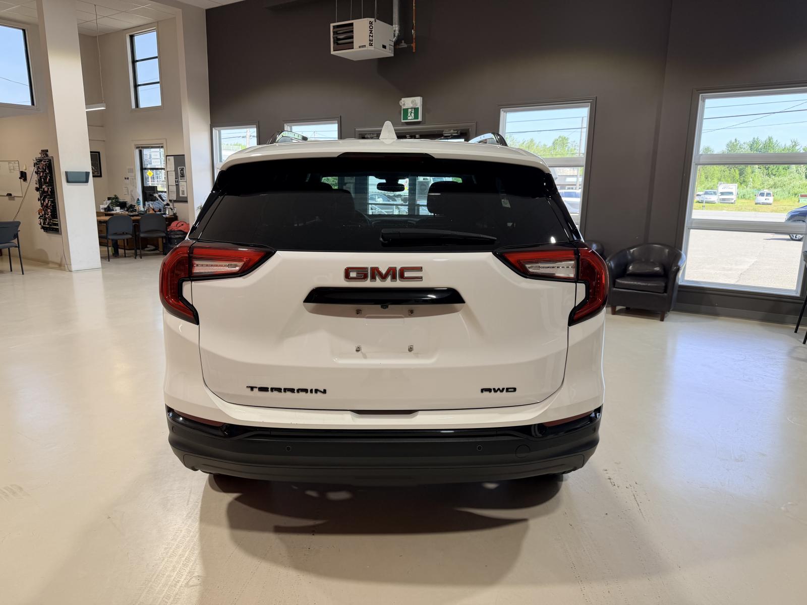 GMC Terrain SLE 2024 — photo 5