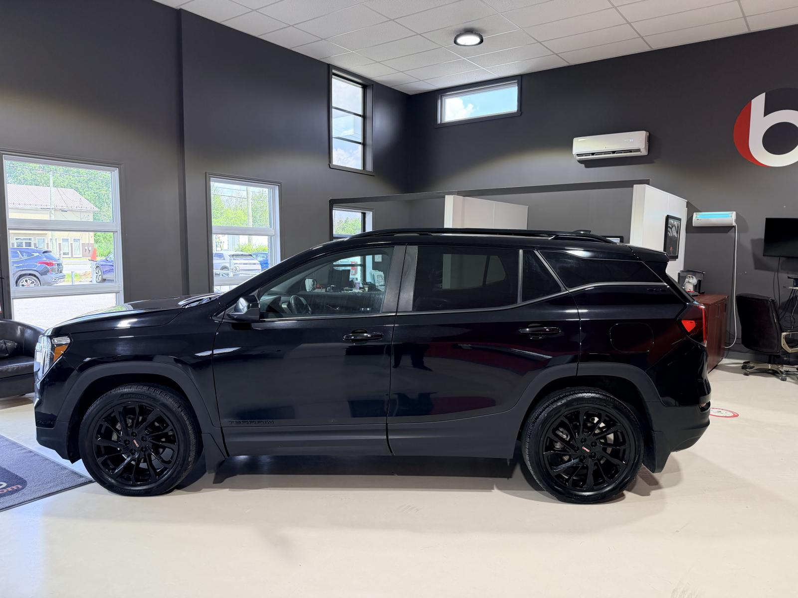 GMC Terrain SLE 2024 — photo 3