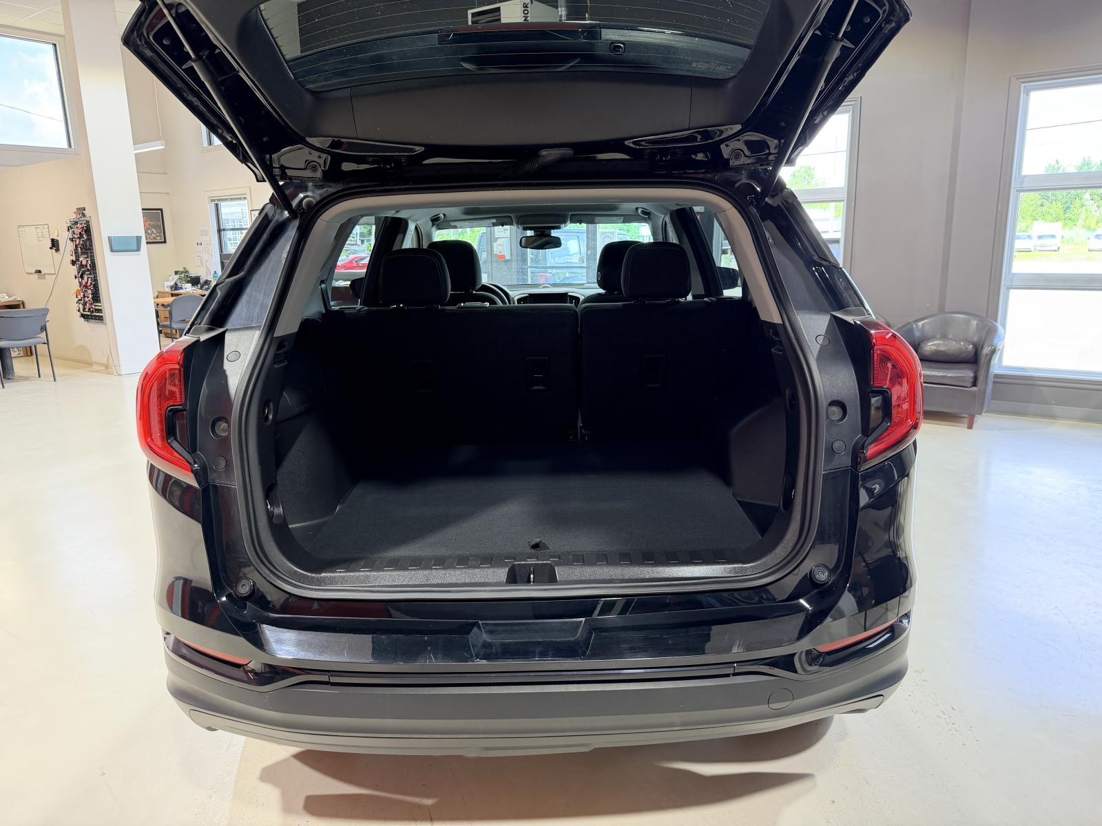 GMC Terrain SLE 2024 — photo 7