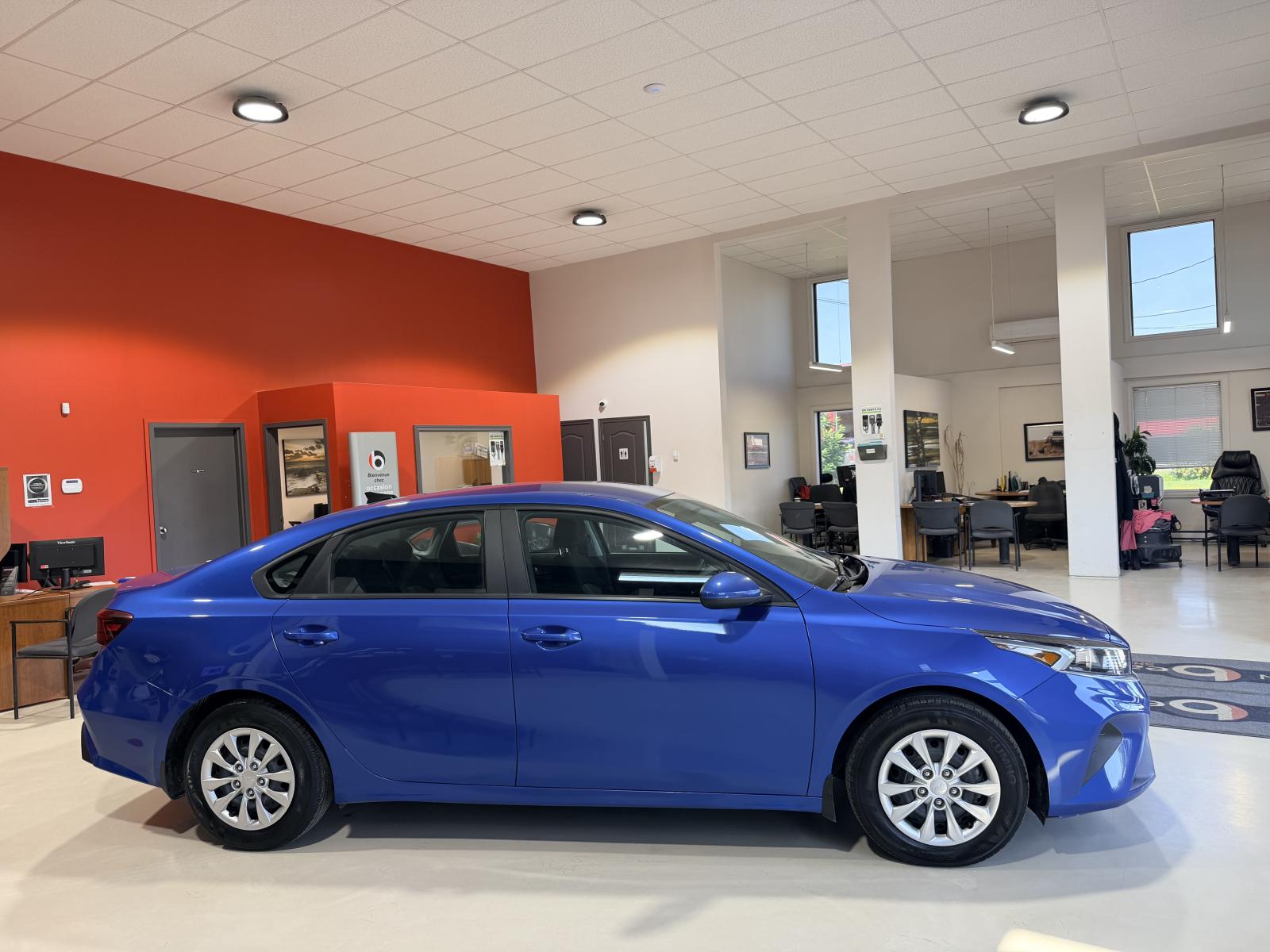 Kia Forte LX 2023 — photo 6