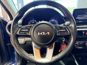Miniature 16 Kia Forte LX 2023