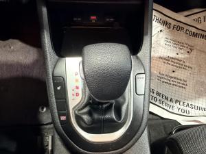 Miniature 25 Kia Forte LX 2023