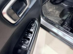 Thumbnail 16 Hyundai Venue Essential 2024