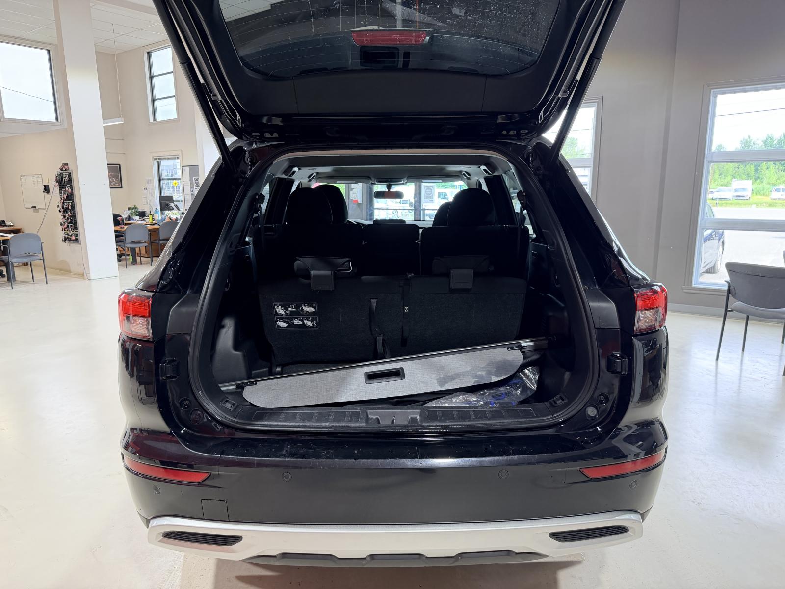Mitsubishi Outlander SE PHEV 2025 — photo 7