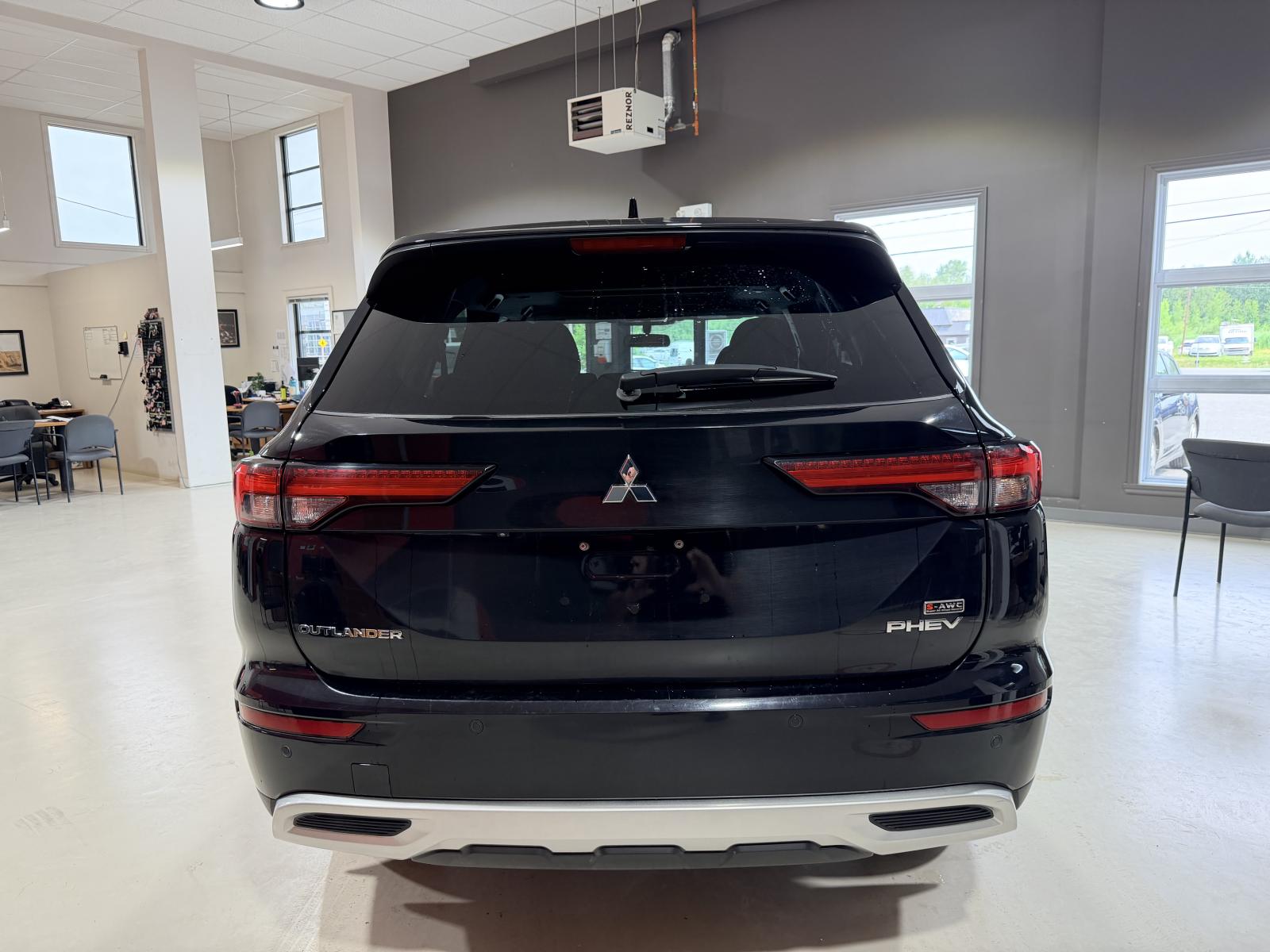 Mitsubishi Outlander SE PHEV 2025 — photo 5