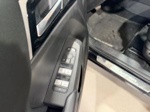 Thumbnail 19 Mitsubishi Outlander SE PHEV 2025