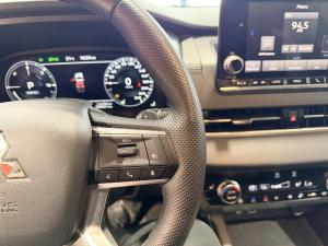 Thumbnail 24 Mitsubishi Outlander SE PHEV 2025