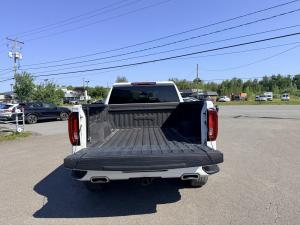 Miniature 8 GMC Sierra 1500 AT4 2024