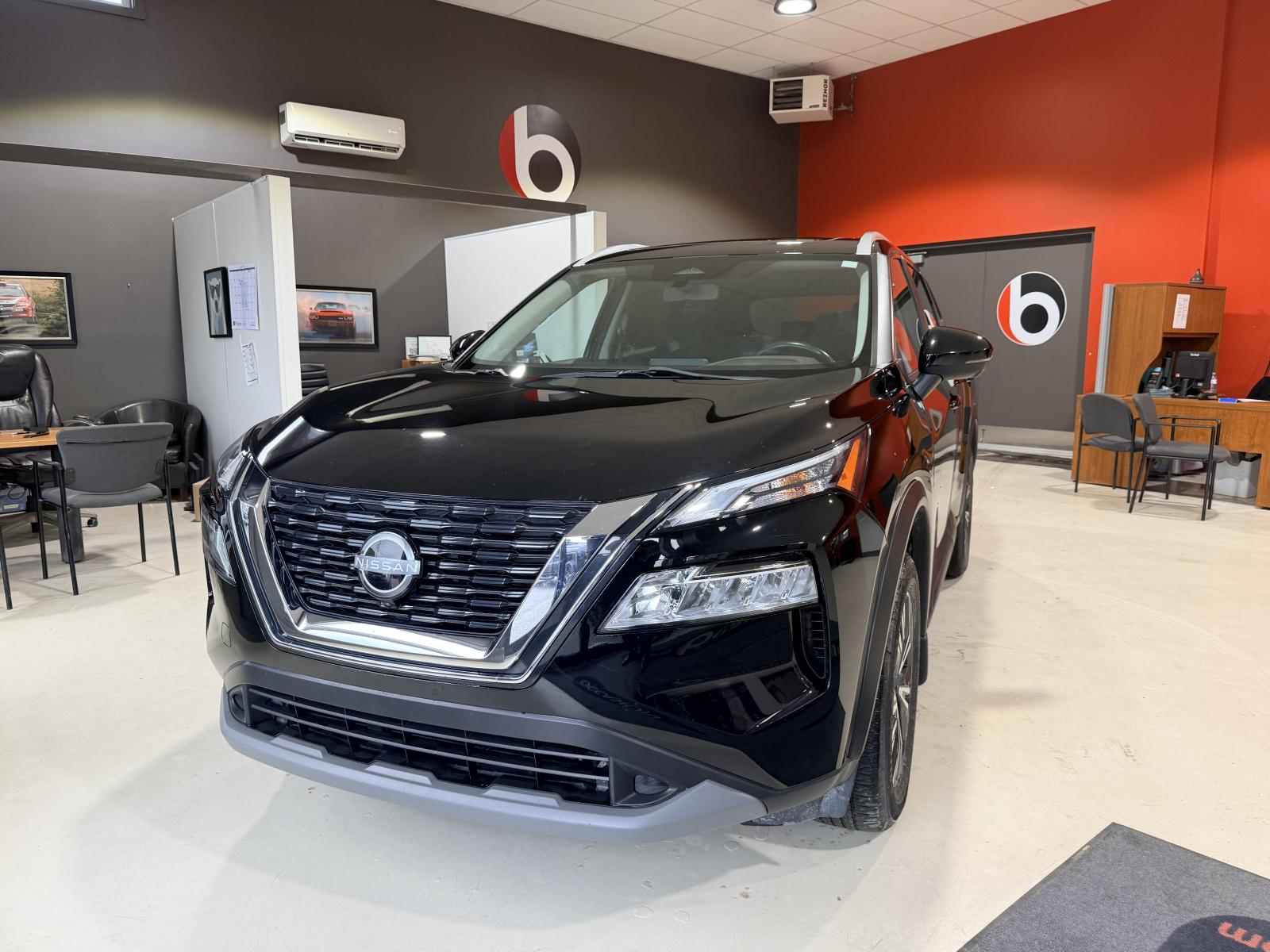 Nissan Rogue SV Moonroof 2023