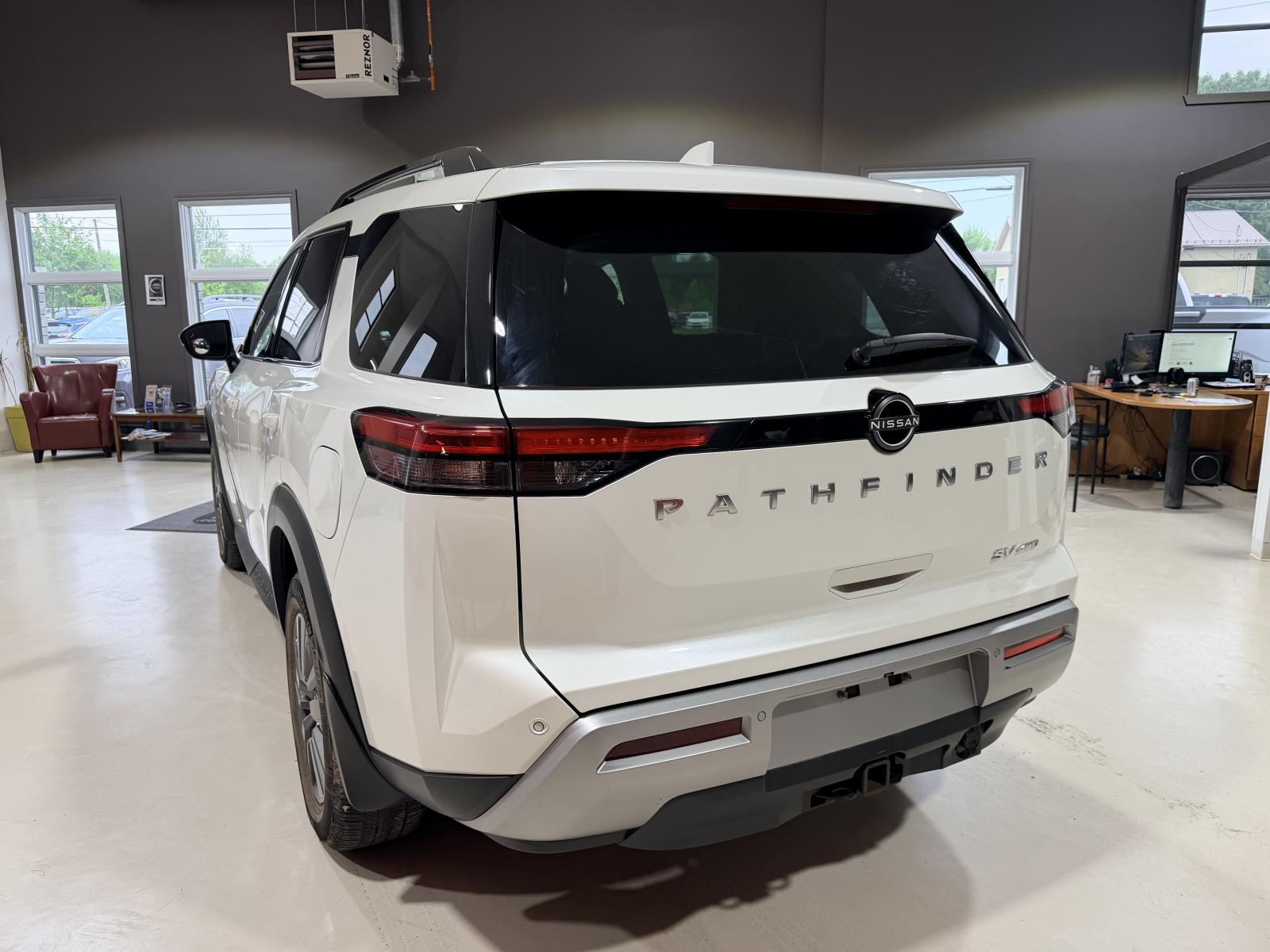 Nissan Pathfinder SV 2024 — photo 4