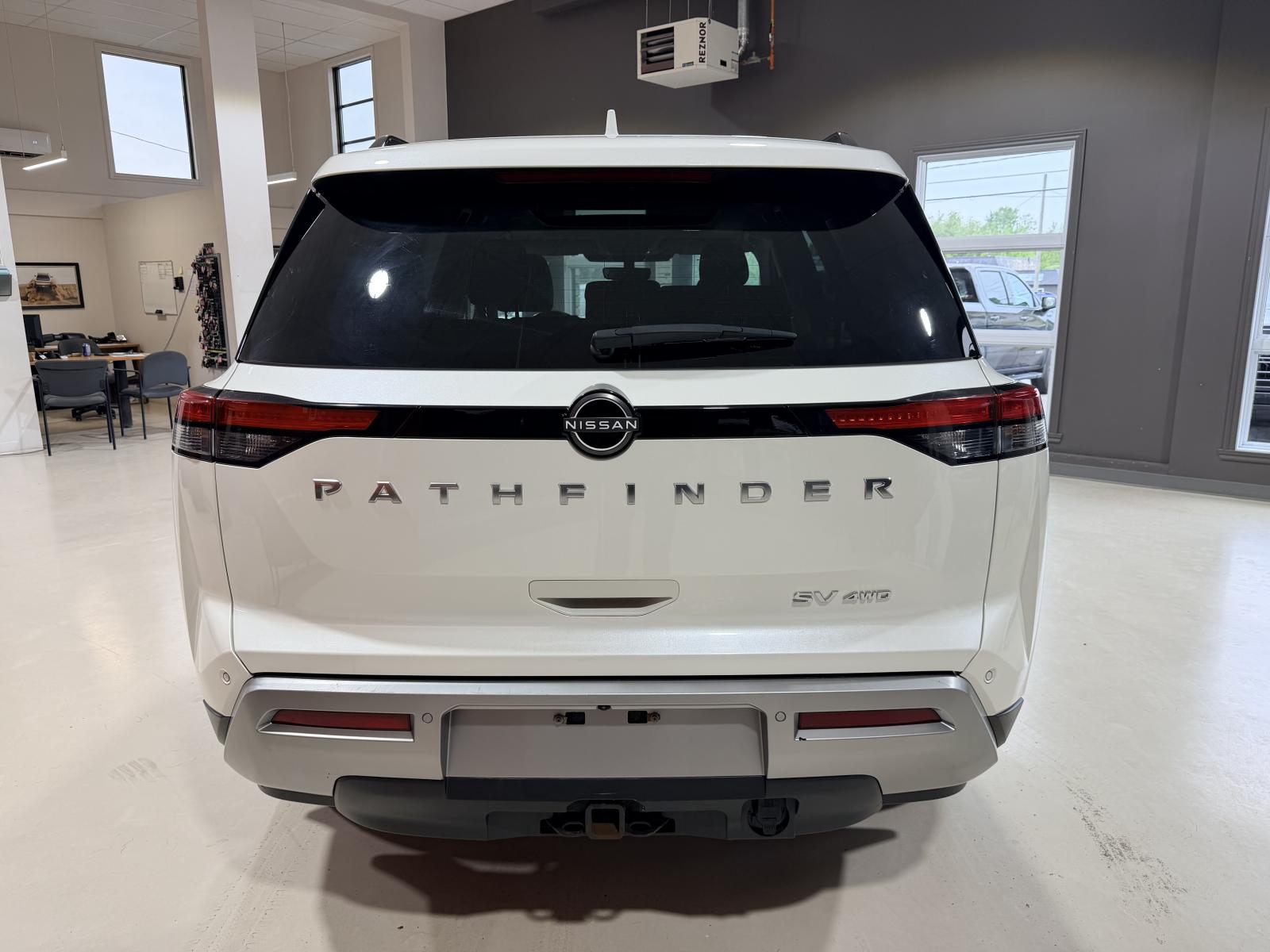 Nissan Pathfinder SV 2024 — photo 5