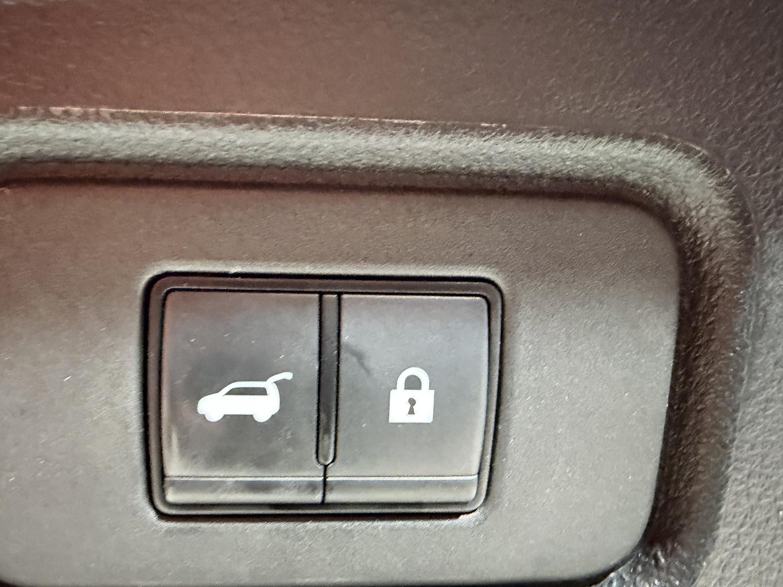 Nissan Pathfinder SV 2024 — photo 8
