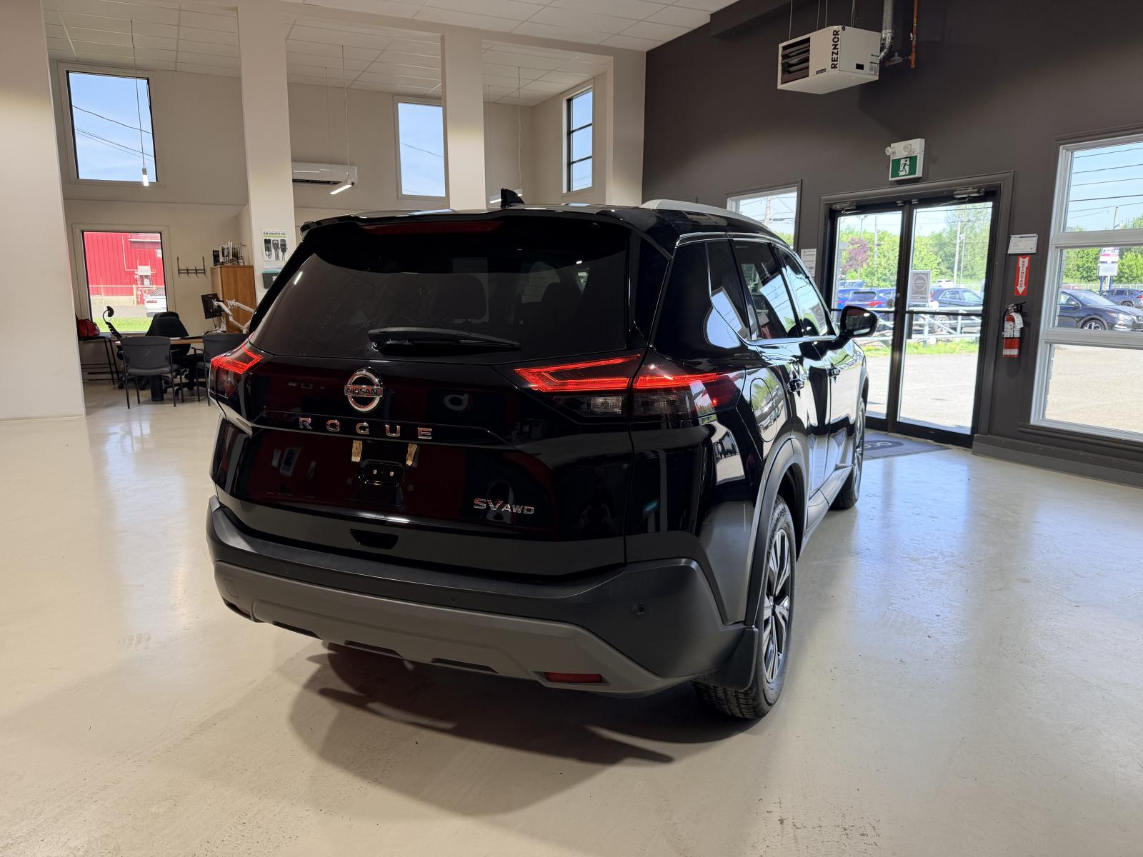 Nissan Rogue SV 2021 — photo 8