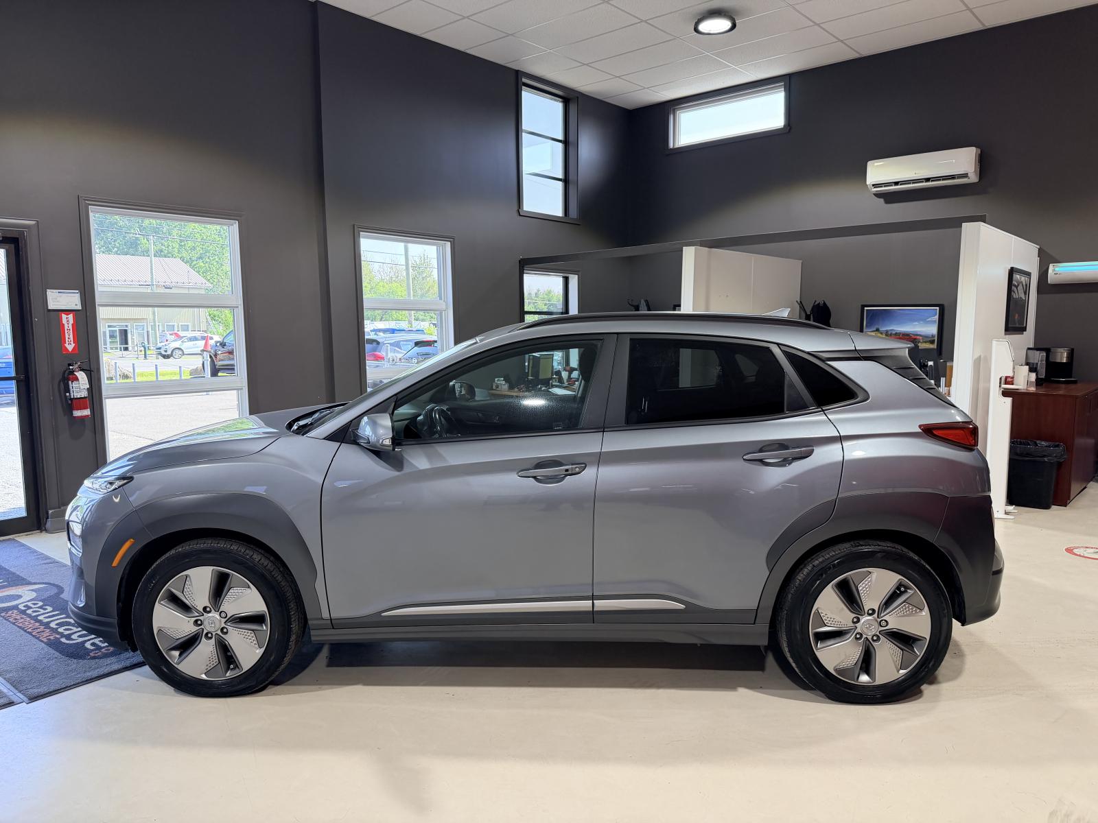 Hyundai Kona EV Preferred 2021 — photo 3