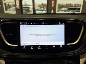 Miniature 24 Chrysler Pacifica Touring L 2024