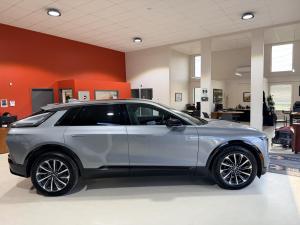 Miniature 10 Cadillac Lyriq Sport 2 2024
