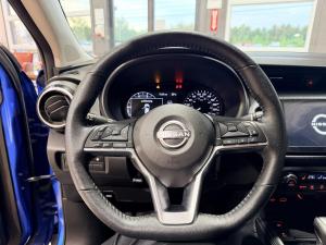 Miniature 17 Nissan Kicks Play SV 2025