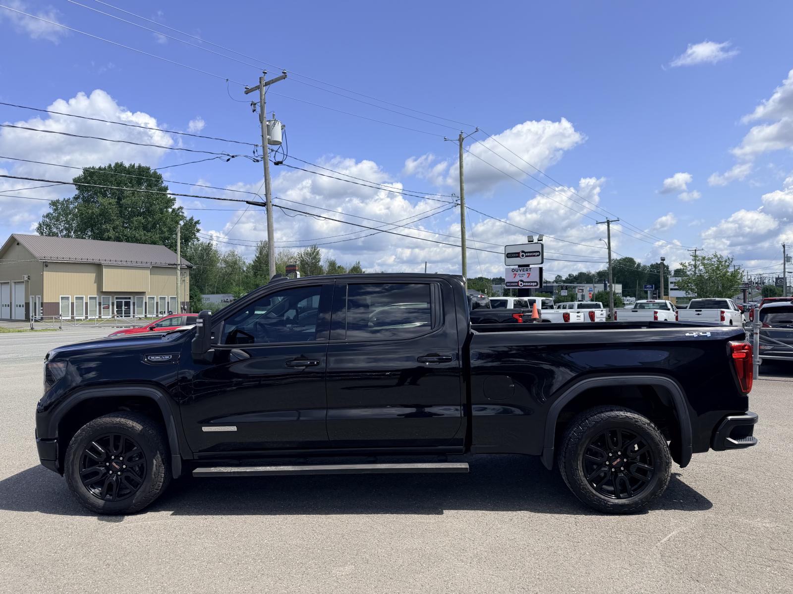 GMC Sierra 1500 Elevation 2023 — photo 3